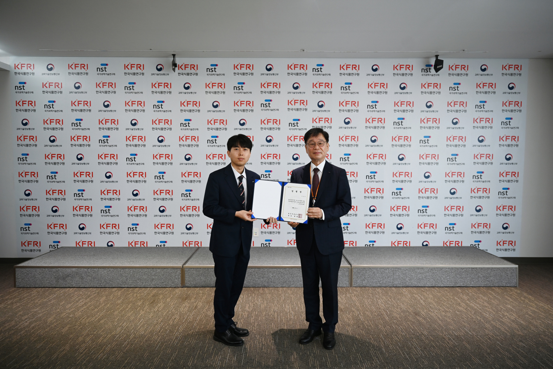 1785729546393_신승우.jpg